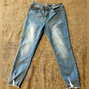 S.O.N.G. Curvy jeans